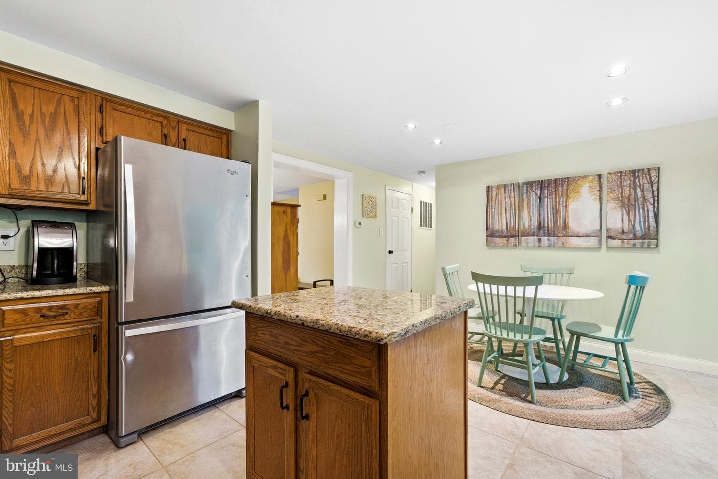 11 Tracys Lane photo 19
