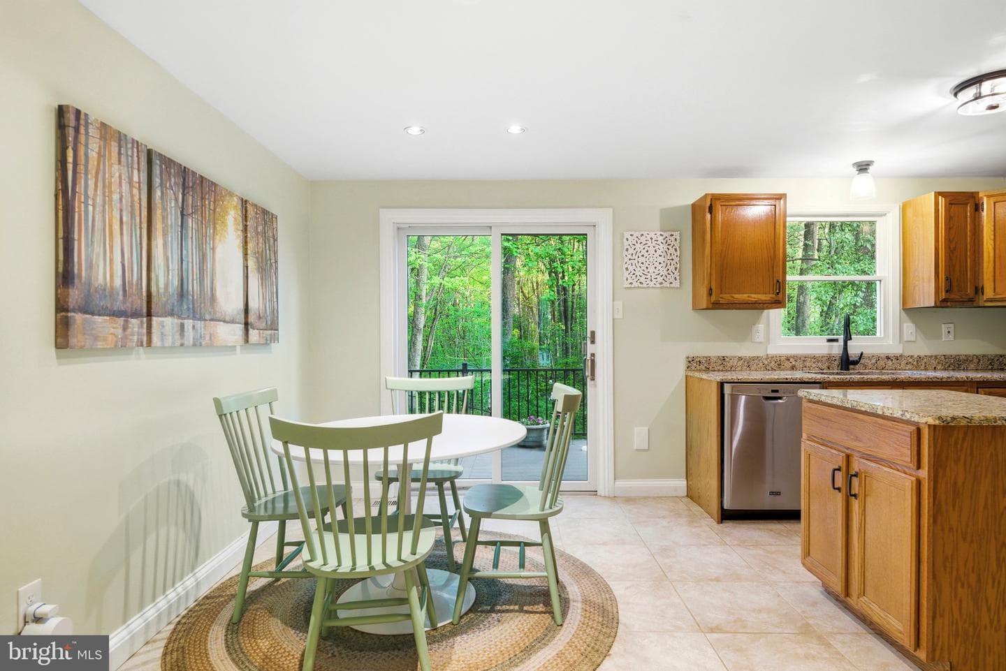 11 Tracys Lane photo 22