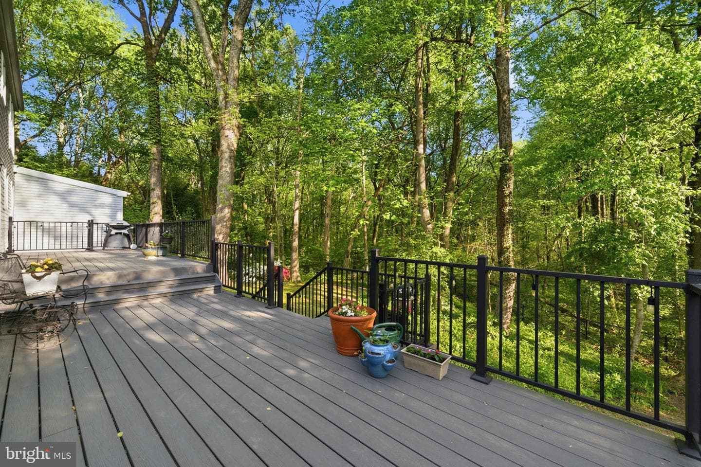11 Tracys Lane photo 24