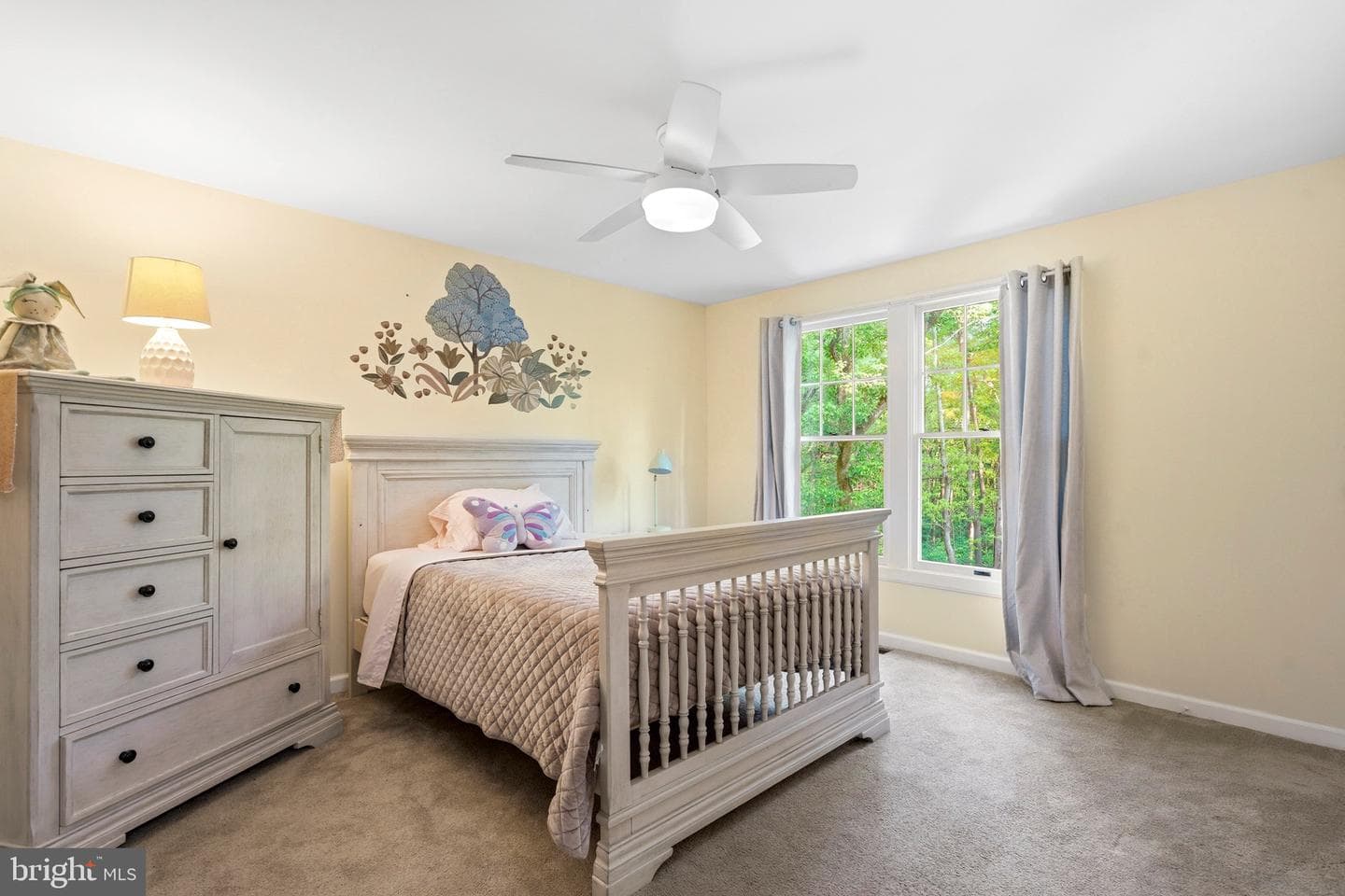 11 Tracys Lane photo 33