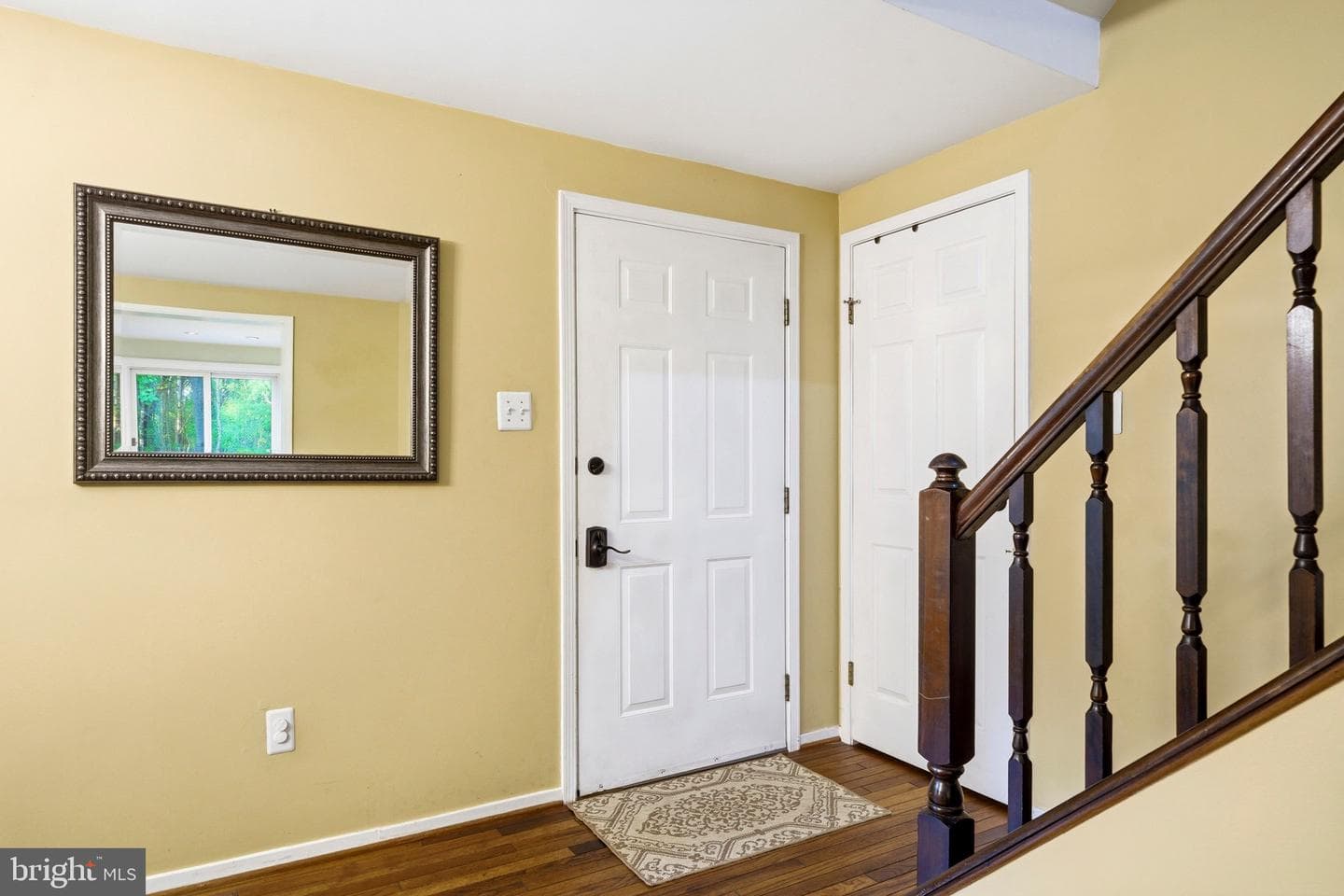 11 Tracys Lane photo 4