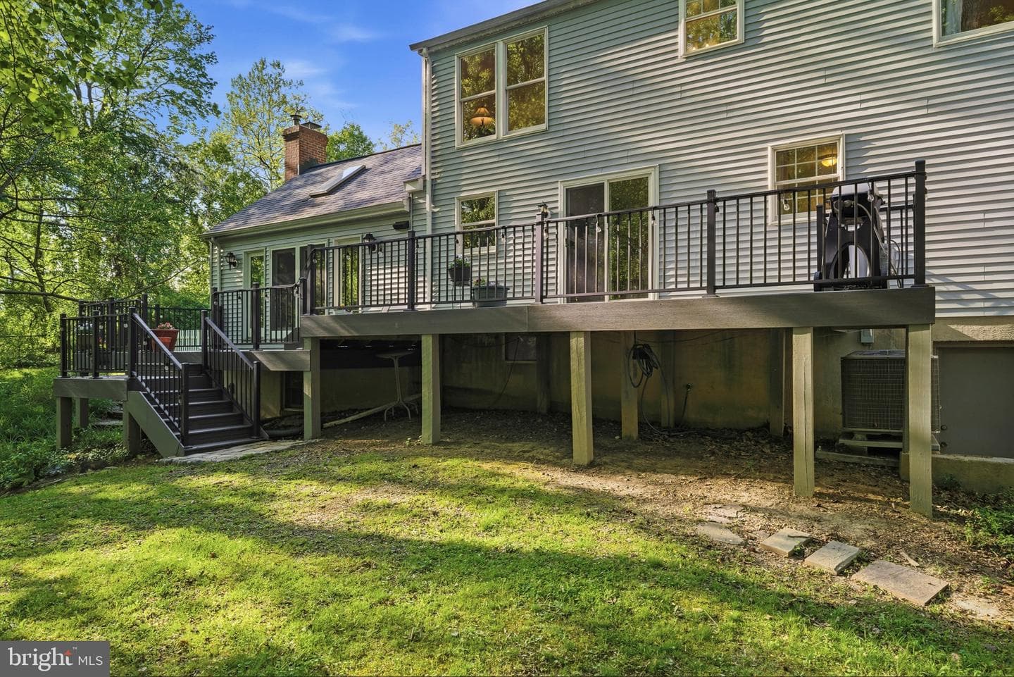 11 Tracys Lane photo 61