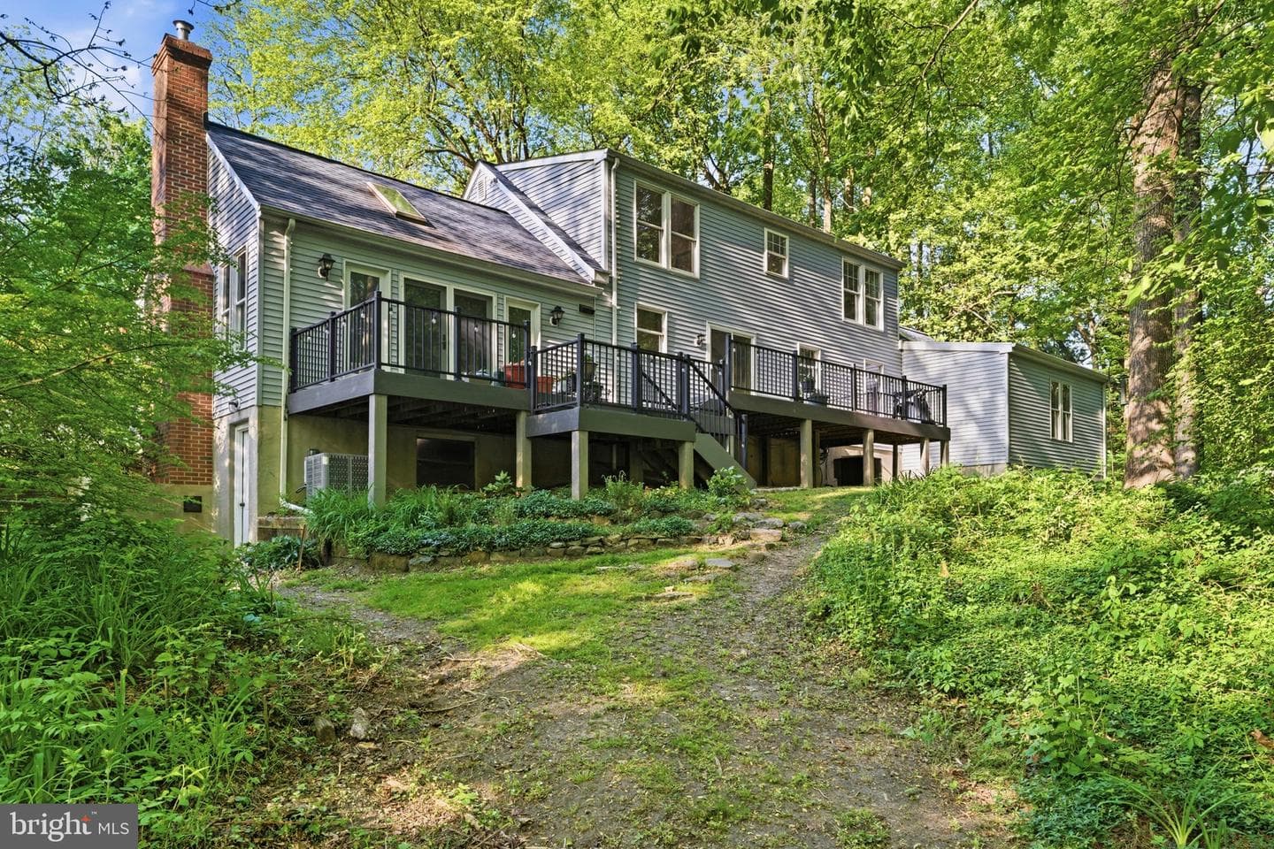 11 Tracys Lane photo 63