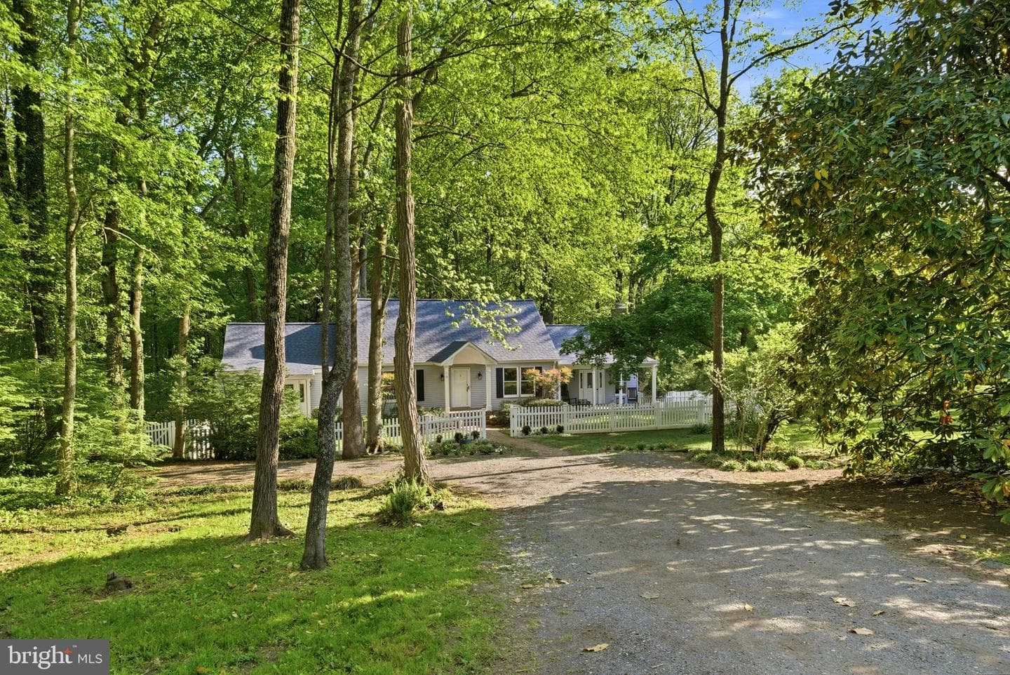 11 Tracys Lane photo 73
