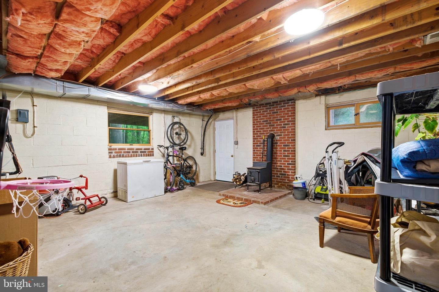 11 Tracys Lane photo 76
