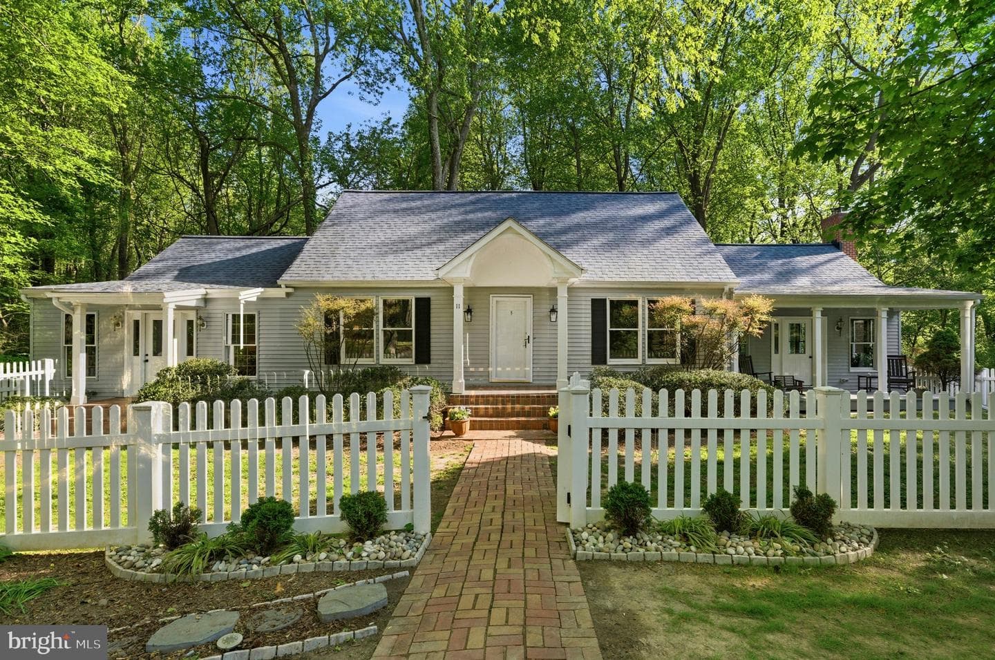 11 Tracys Lane photo 83