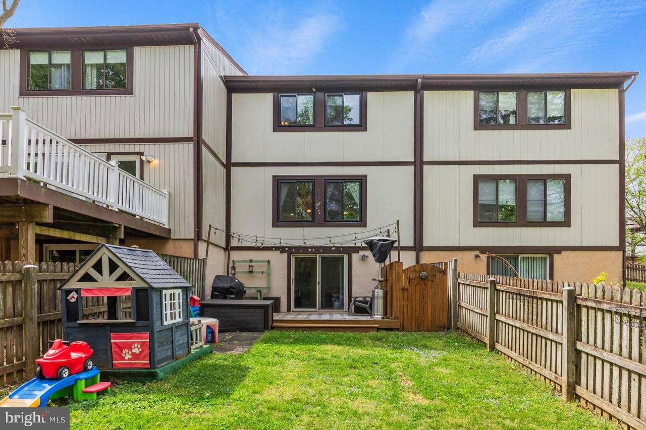 453 Knottwood Court photo 21
