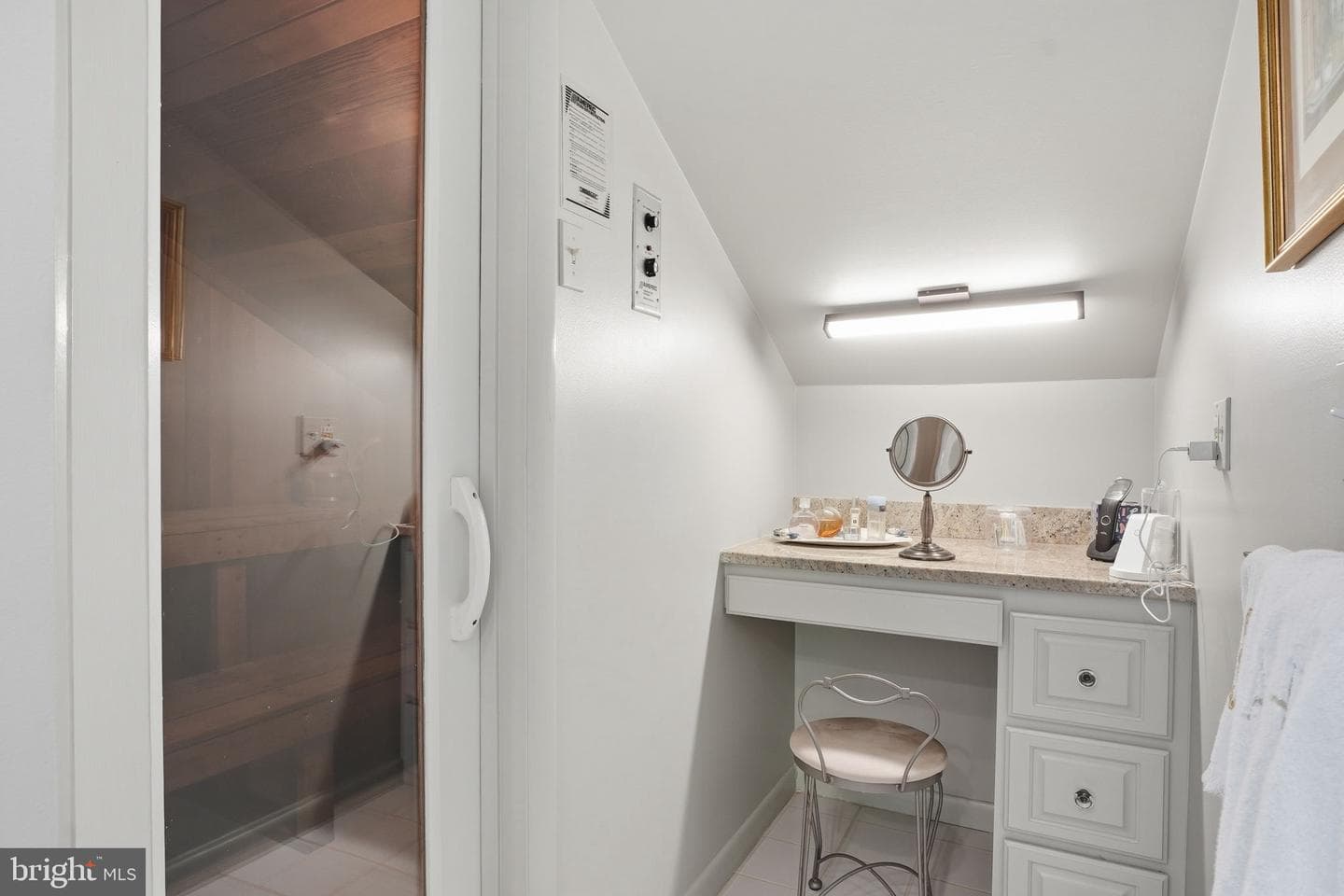 1718 Woodlore Road photo 24