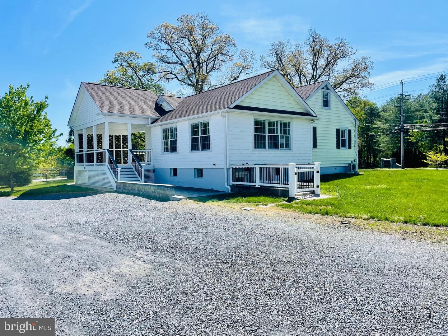 1500 Severn Road photo 2