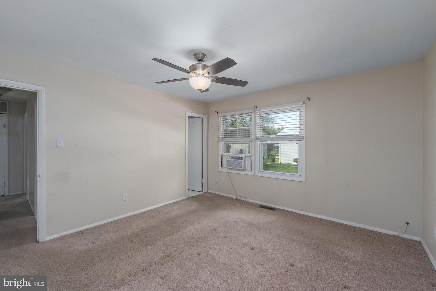 1908 Champlain Drive photo 20