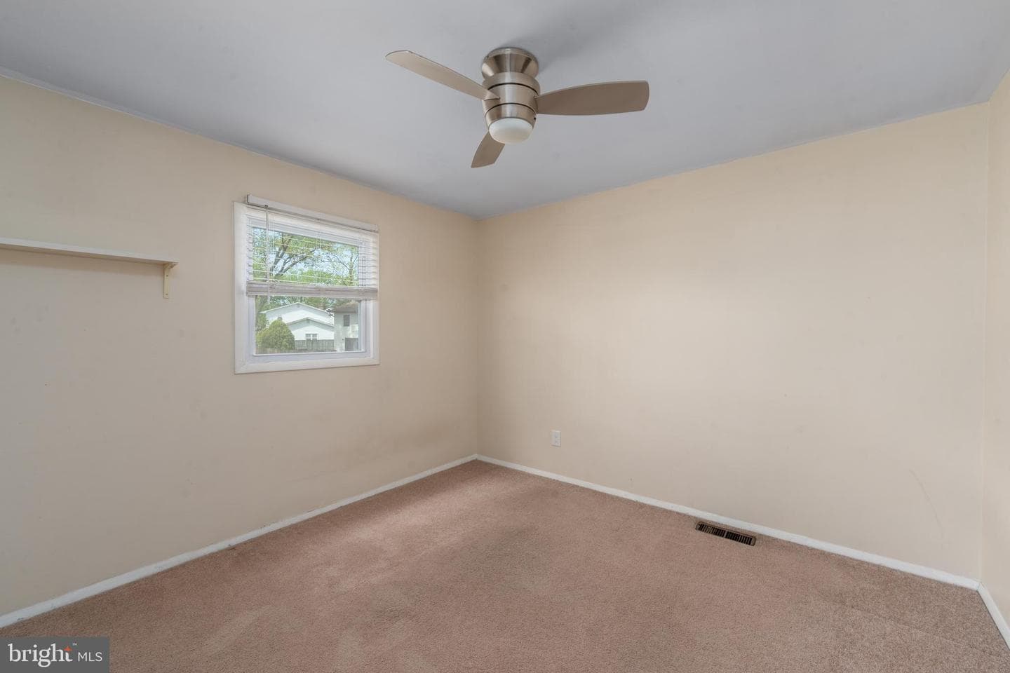 1908 Champlain Drive photo 29