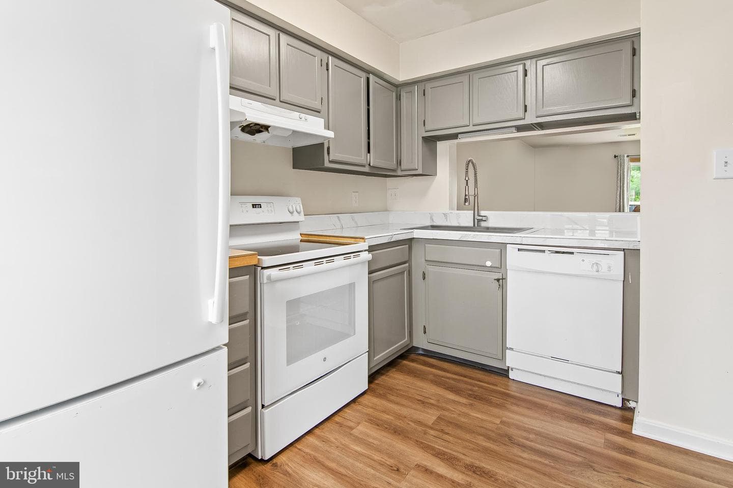 549 Dahlgreen Road photo 5