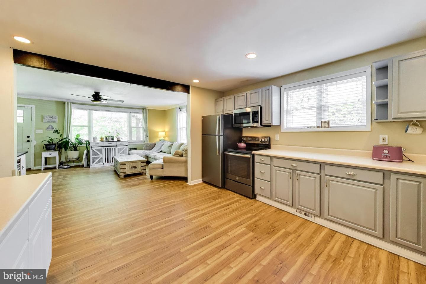 2743 Bayside Beach Road photo 9