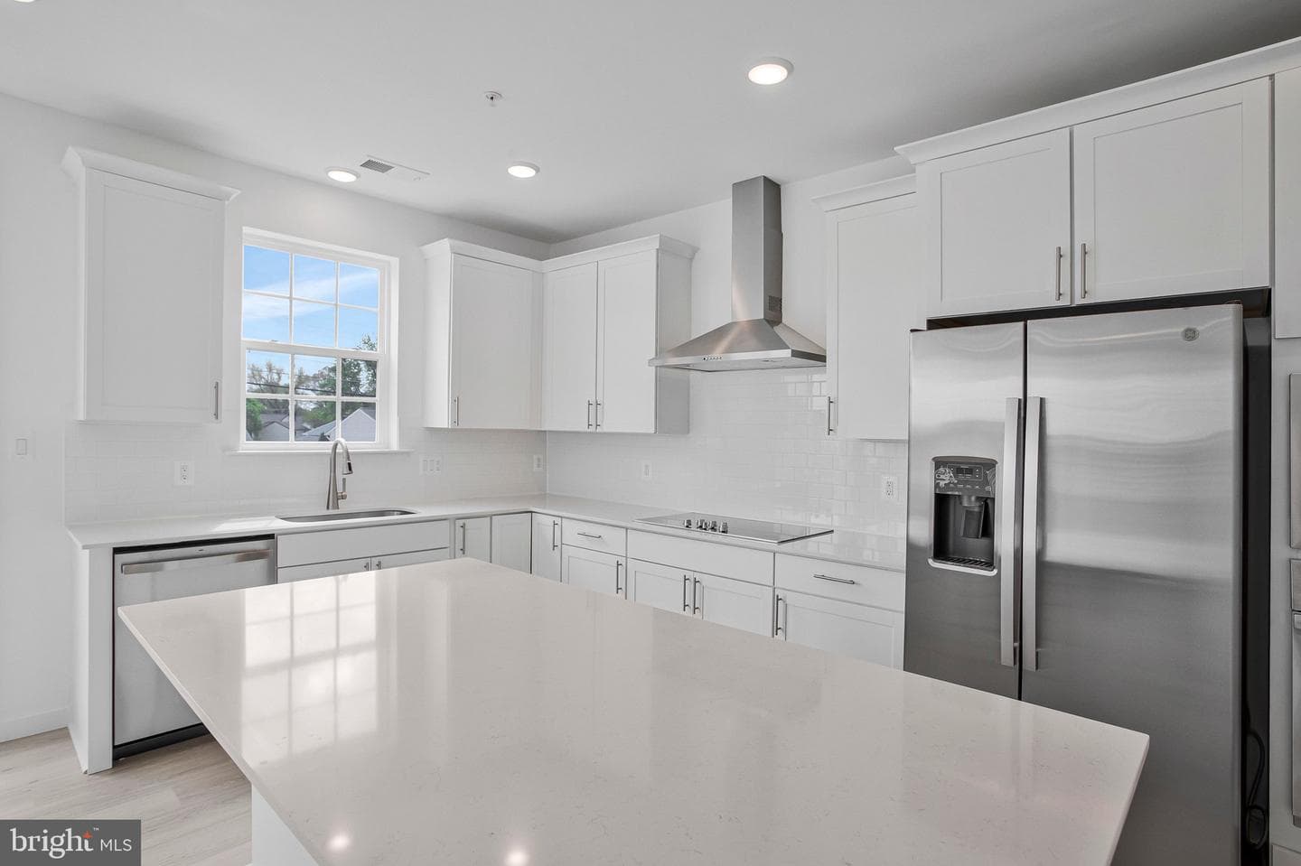 5723 Howard Drive photo 22