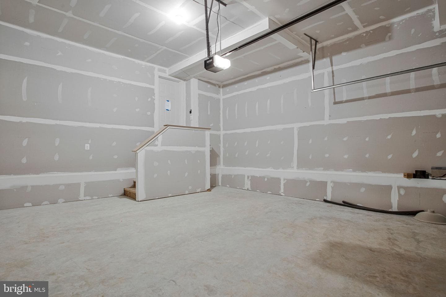 5723 Howard Drive photo 27