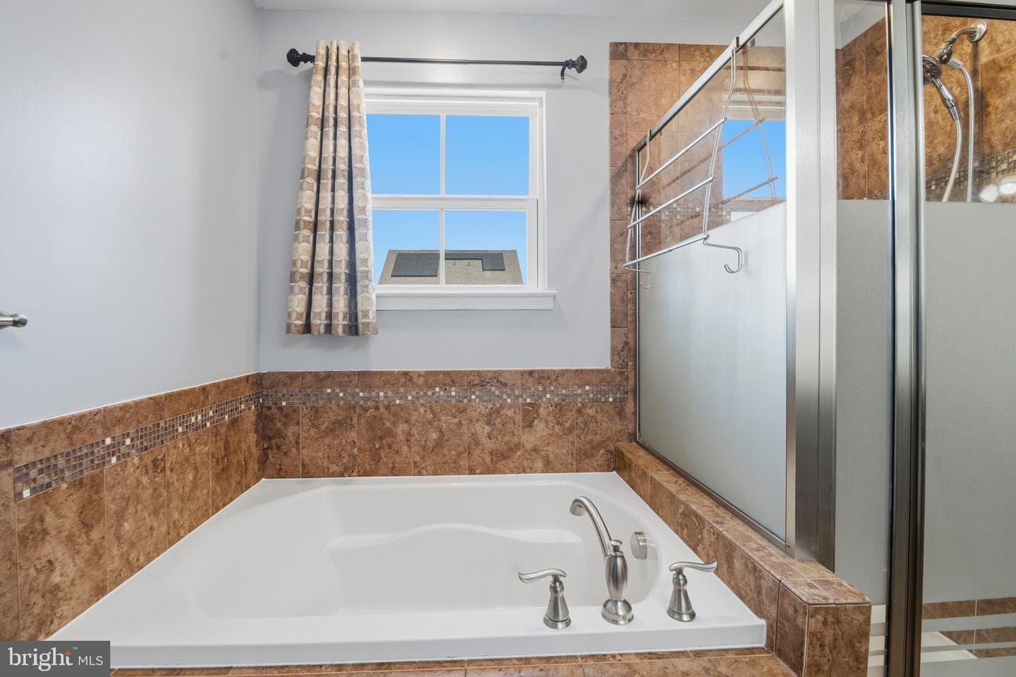 8355 Eagle Street photo 32