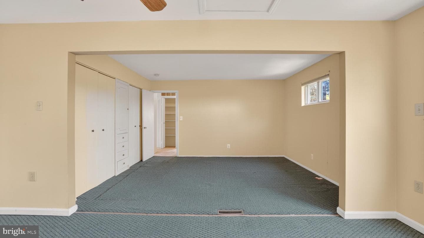 306 Shetlands Lane photo 38