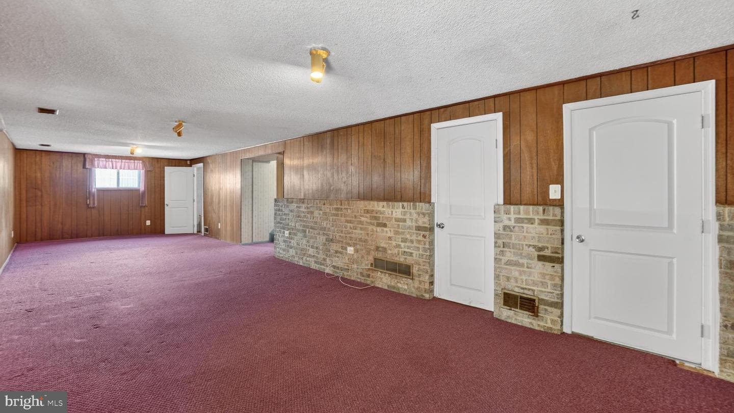 306 Shetlands Lane photo 42