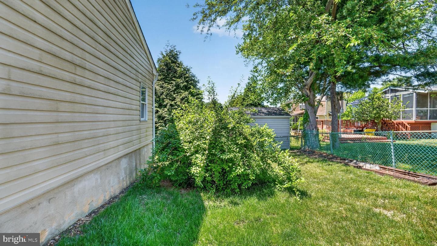 306 Shetlands Lane photo 50