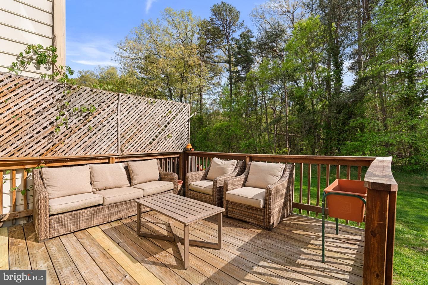 751 Willowby Run photo 33