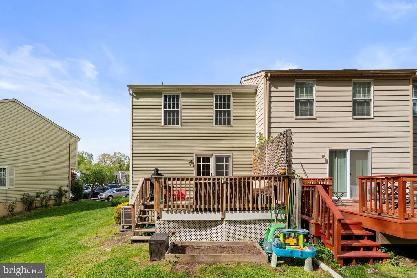 751 Willowby Run photo 37