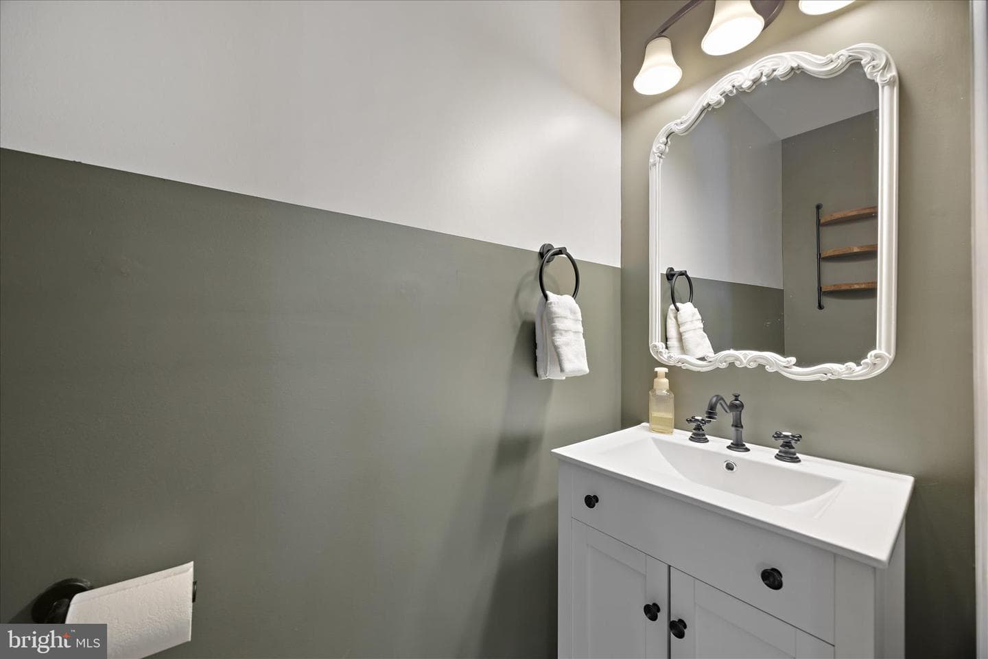 726 214th Street photo 29