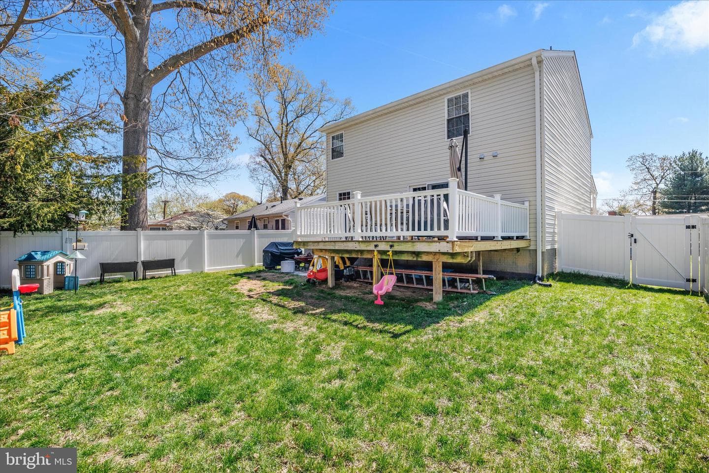 726 214th Street photo 34