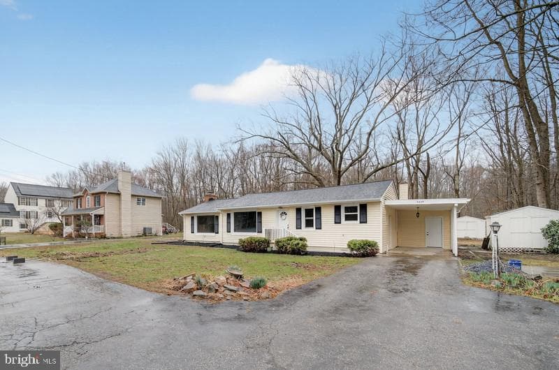 5635 W Shady Side Road photo 2