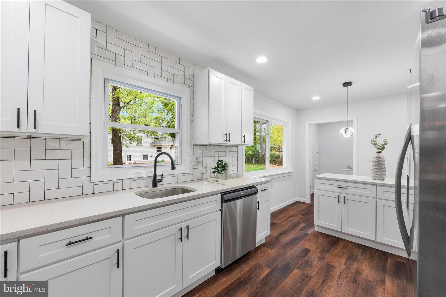 1511 Long Point Road photo 4