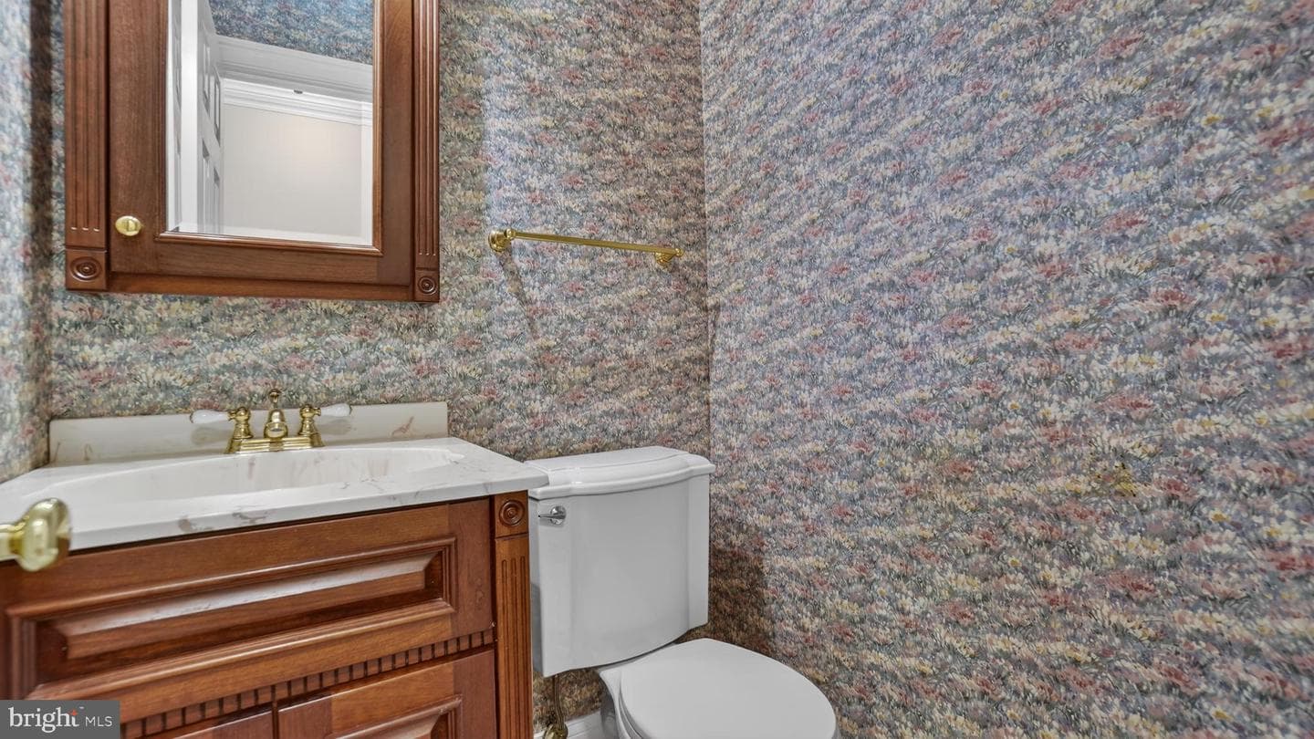 328 Greenridge Drive photo 16