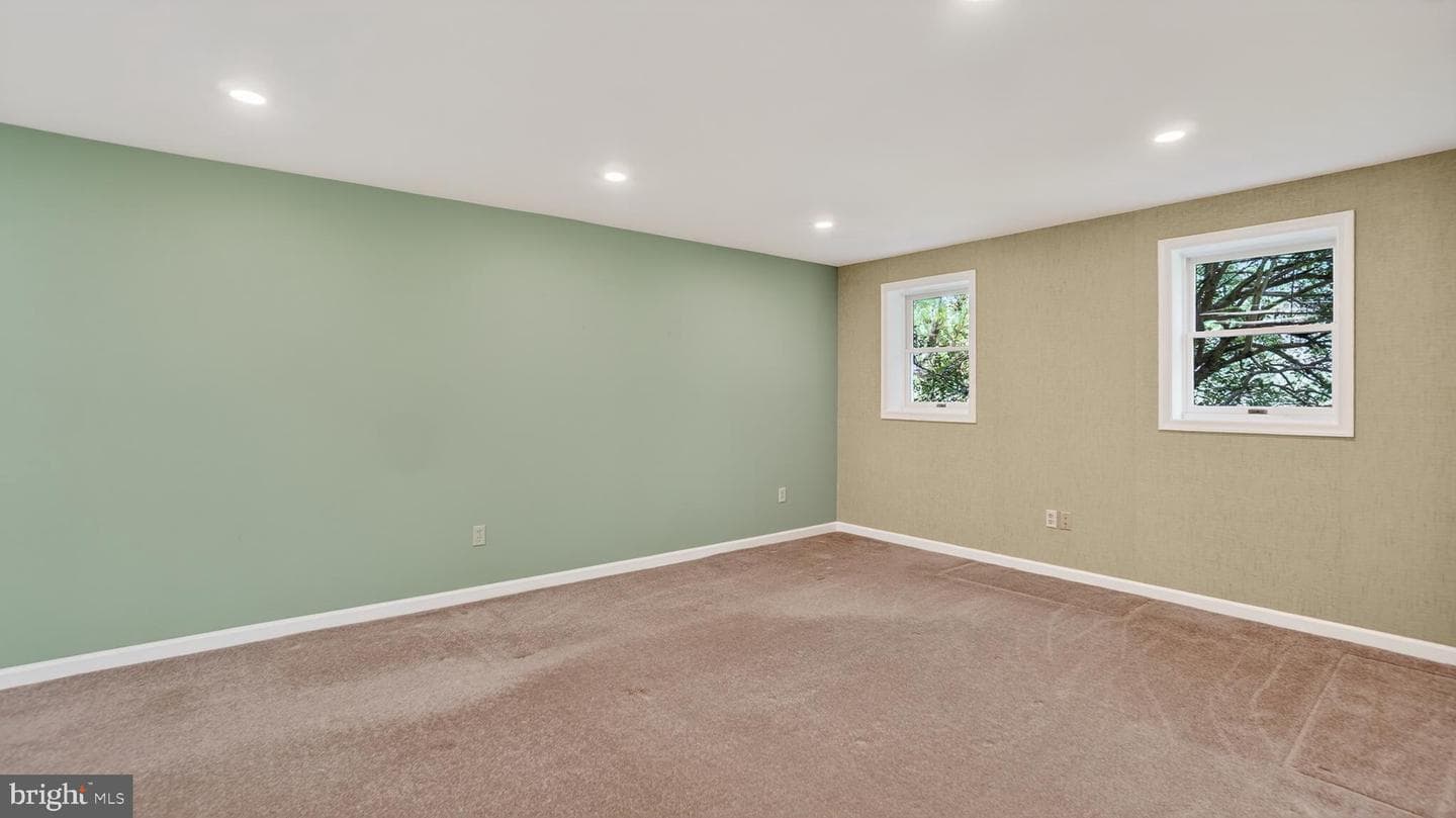 328 Greenridge Drive photo 65