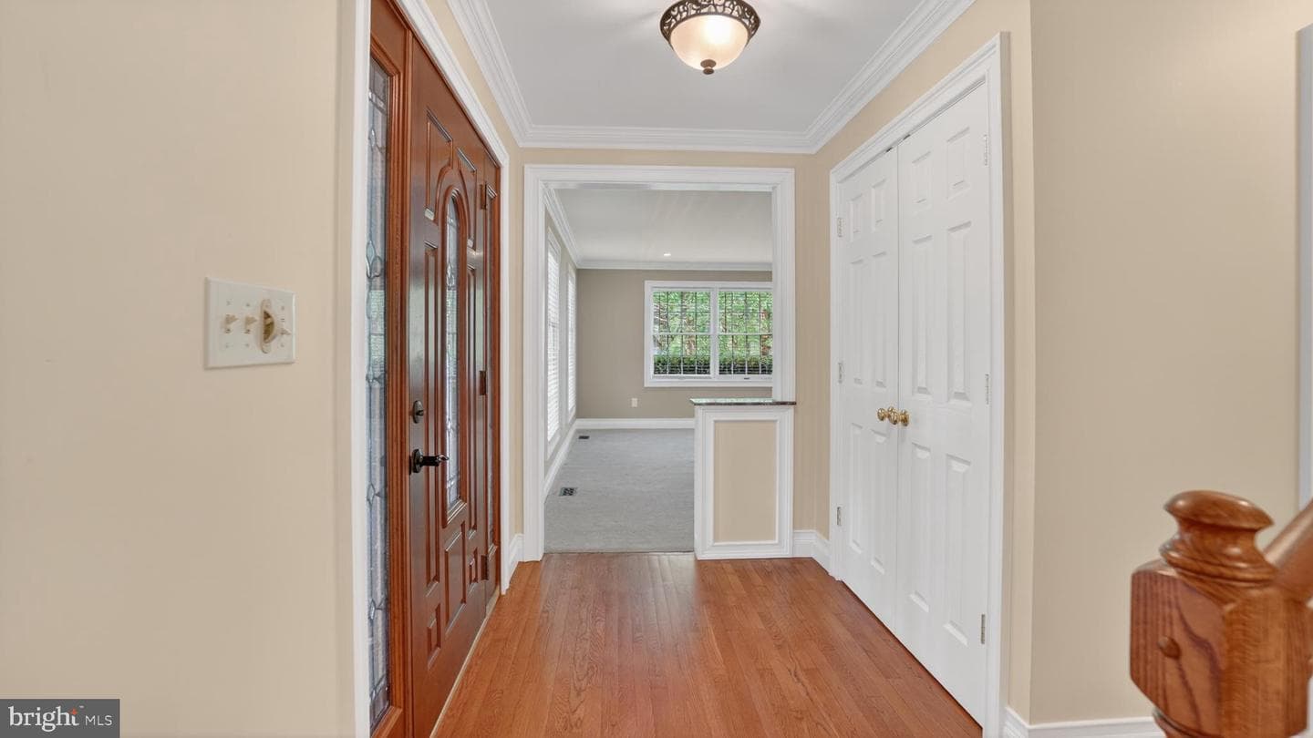 328 Greenridge Drive photo 8