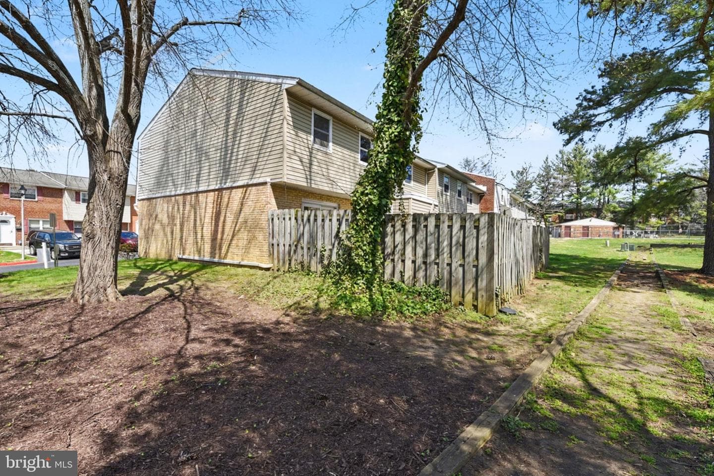 91 Heritage Court photo 25