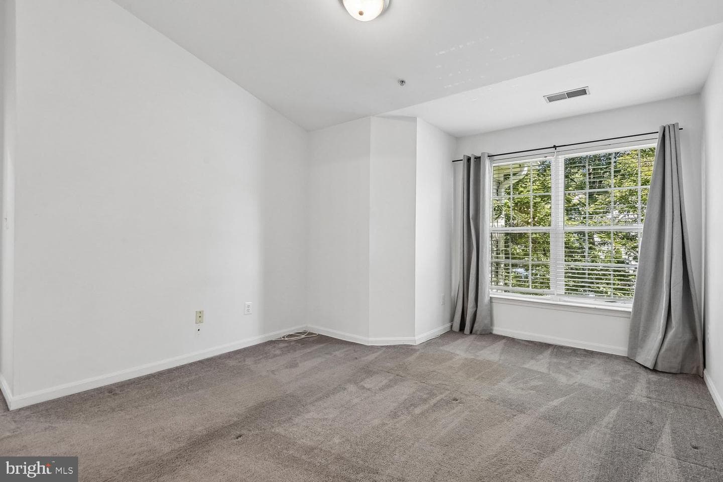 2015 Gov Thomas Bladen Way # 303 photo 17