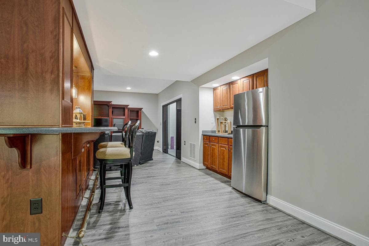2512 Hobbits Lane photo 45