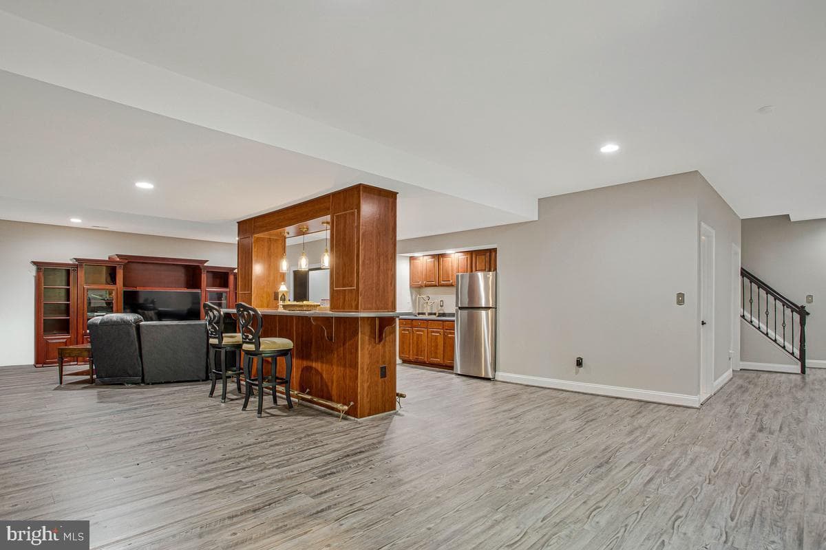 2512 Hobbits Lane photo 46