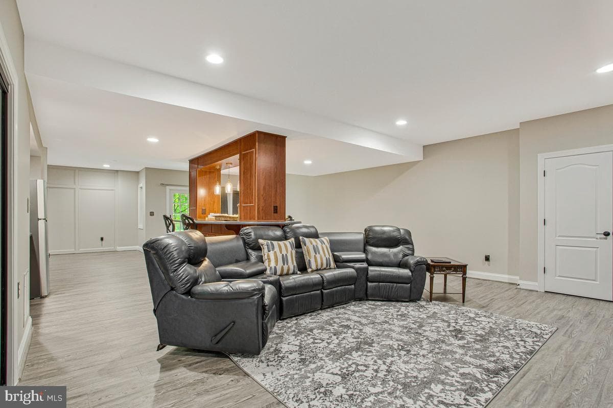 2512 Hobbits Lane photo 48