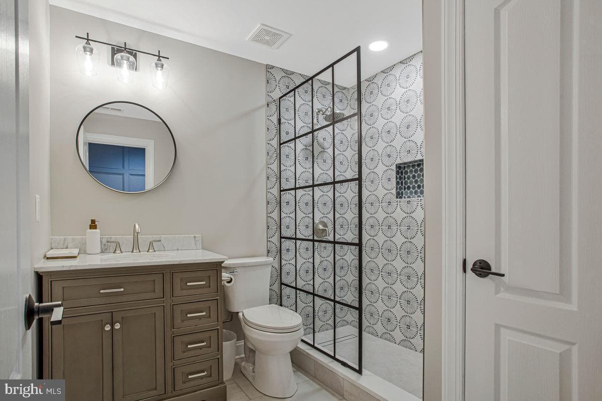 2512 Hobbits Lane photo 52