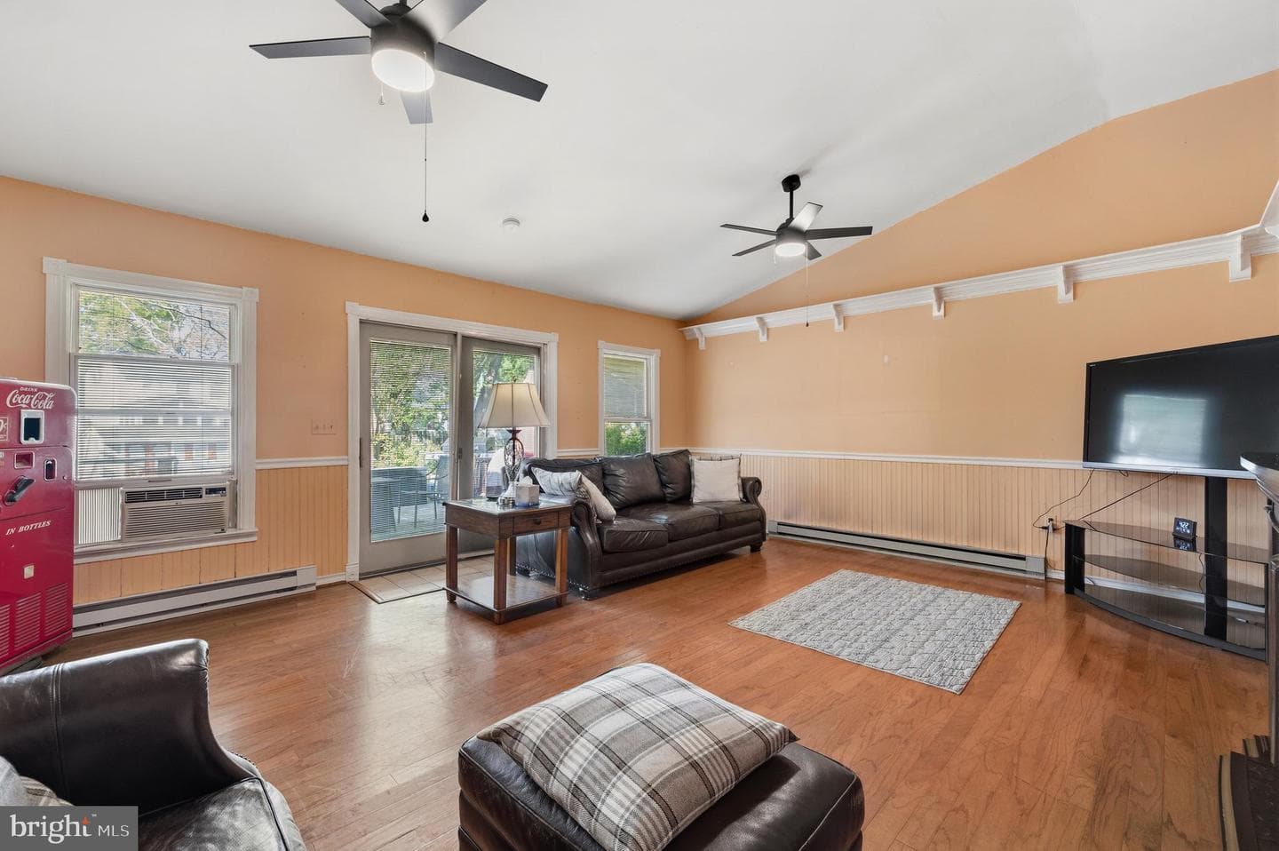 304 Gordon Avenue photo 14