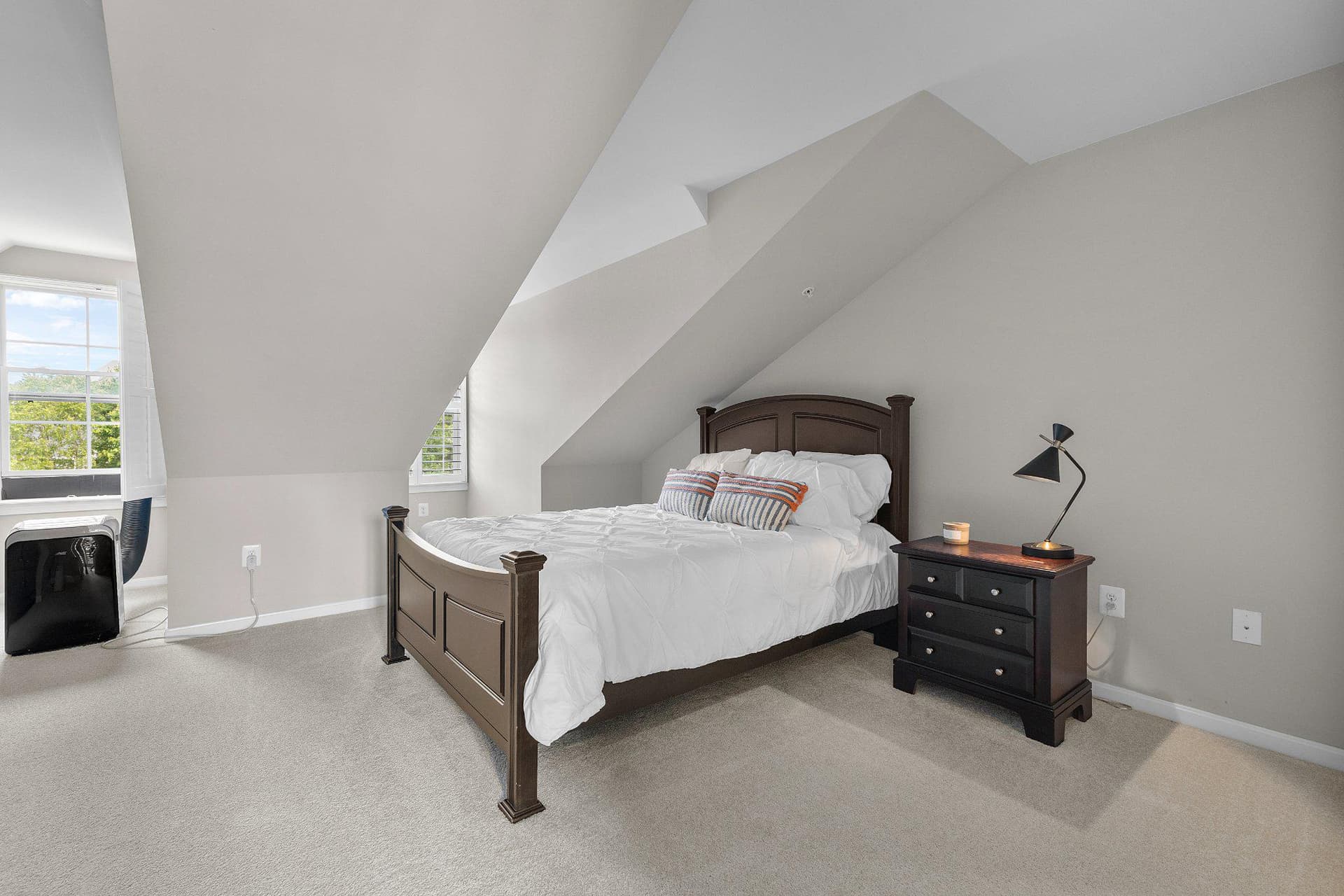 19 Boucher Place photo 32