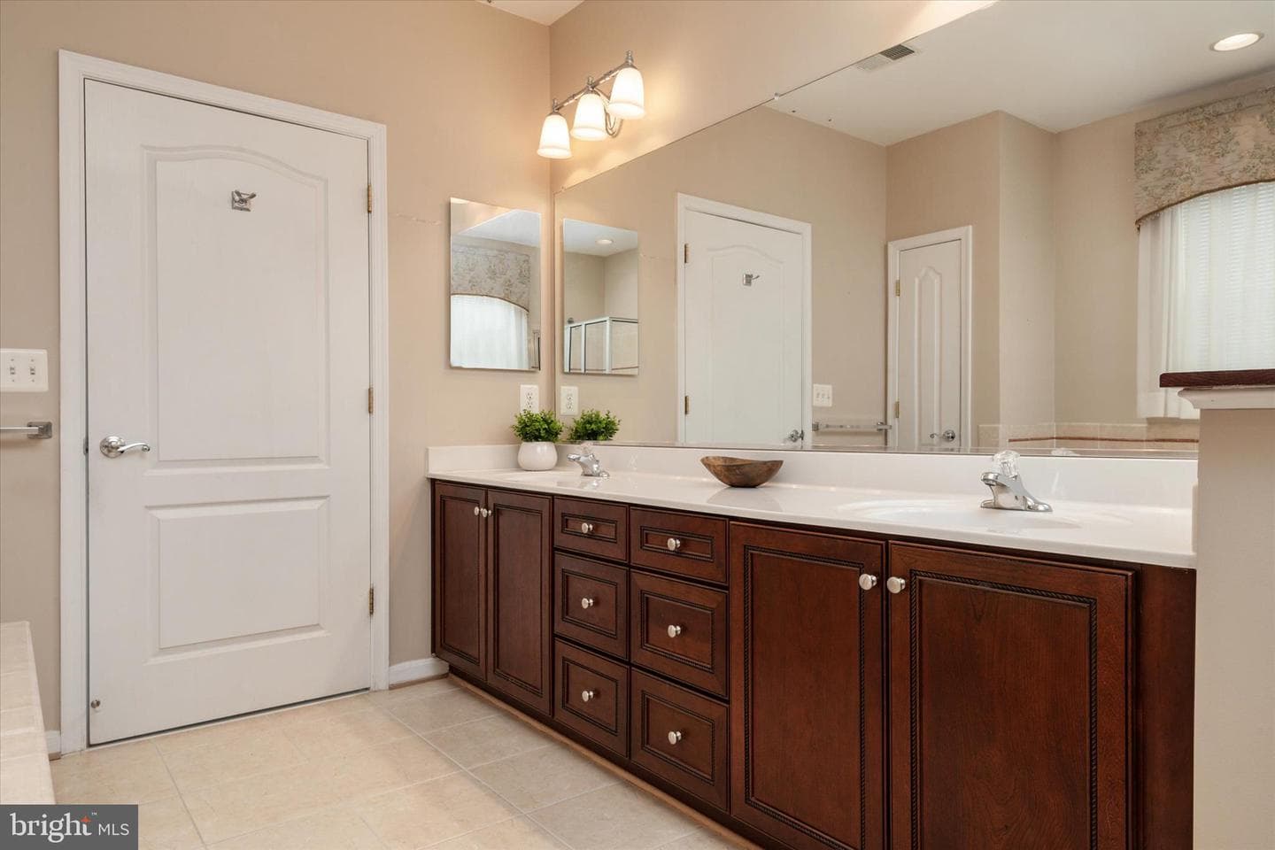 8600 Roaming Ridge Way #402 photo 3