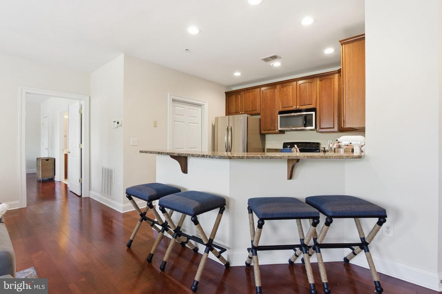 43 Shaw Street #g photo 5