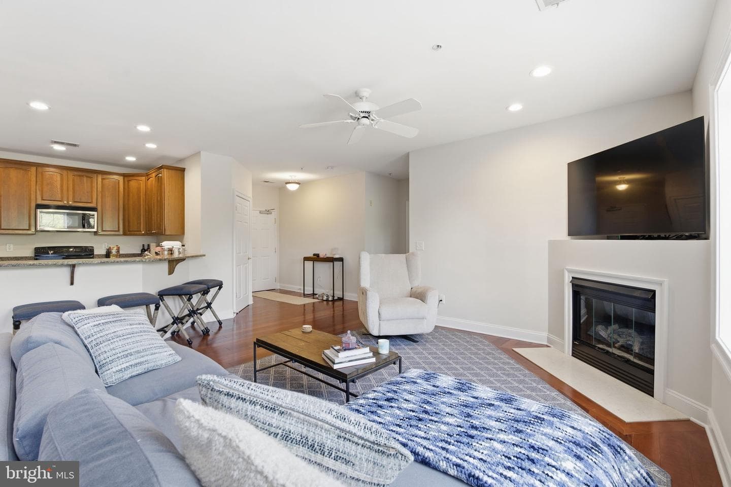 43 Shaw Street #g photo 6