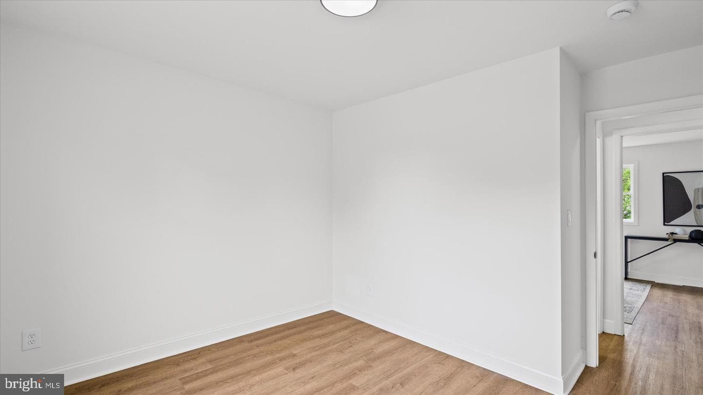 7956 Oakwood Road photo 26