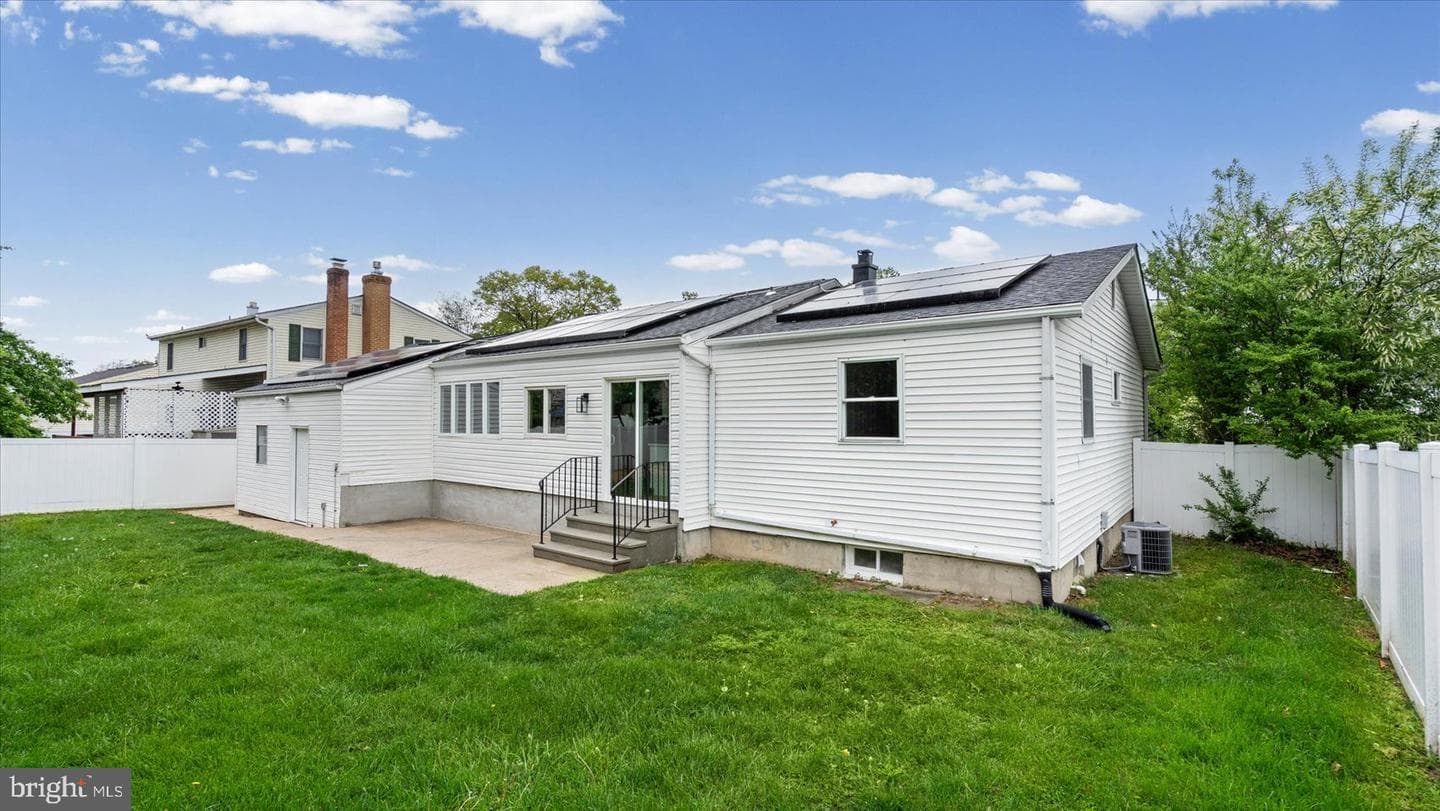 7956 Oakwood Road photo 35