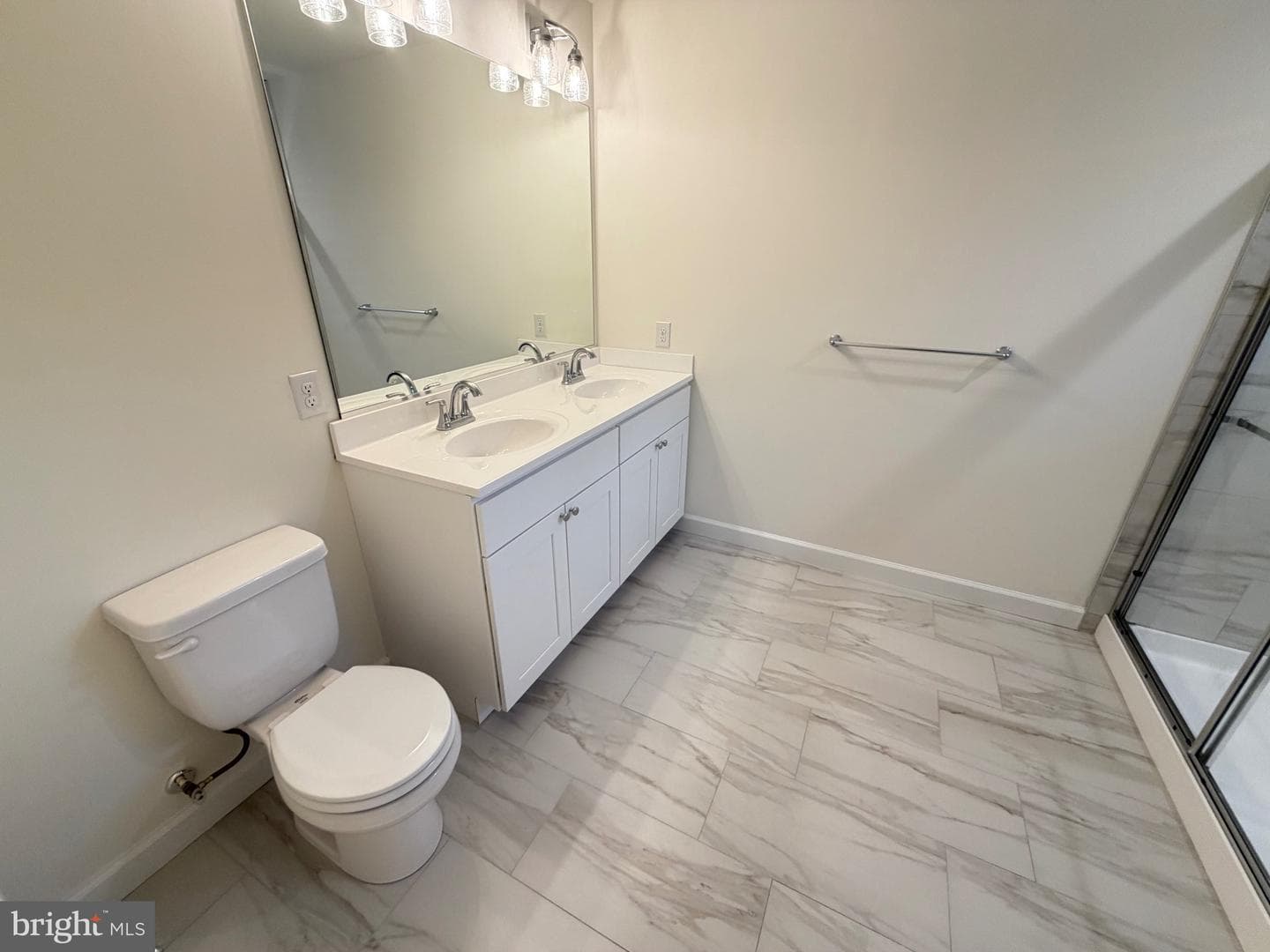 725 220th Street photo 21