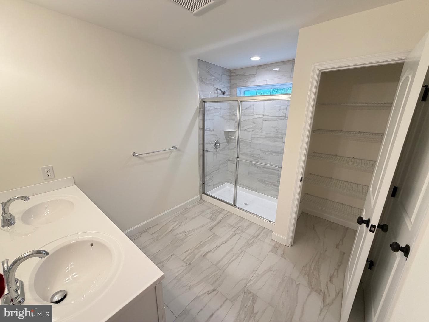 725 220th Street photo 22