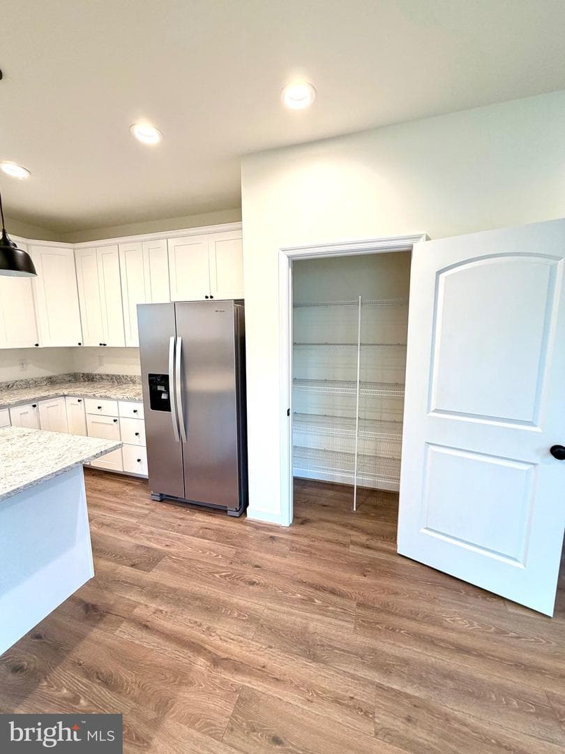 725 220th Street photo 8