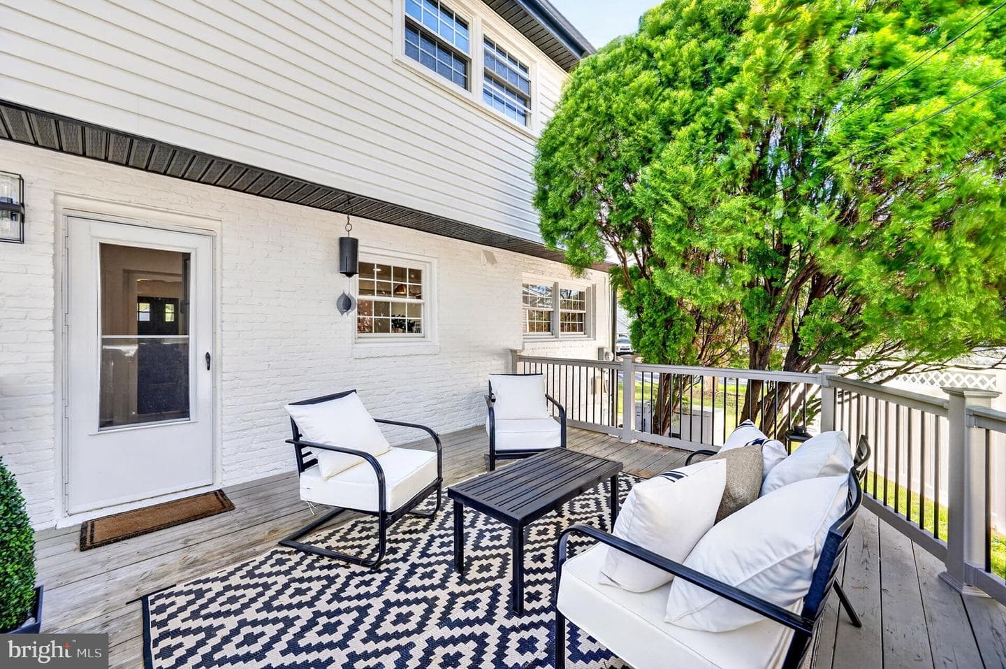 300 White Plains Court photo 50