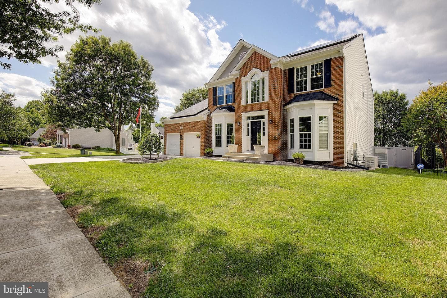 2424 Valley Brook Lane photo 3